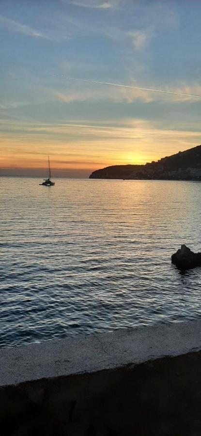Ana Apartmani Sveti Stefan Ngoại thất bức ảnh