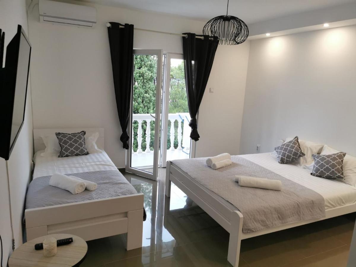 Ana Apartmani Sveti Stefan Ngoại thất bức ảnh